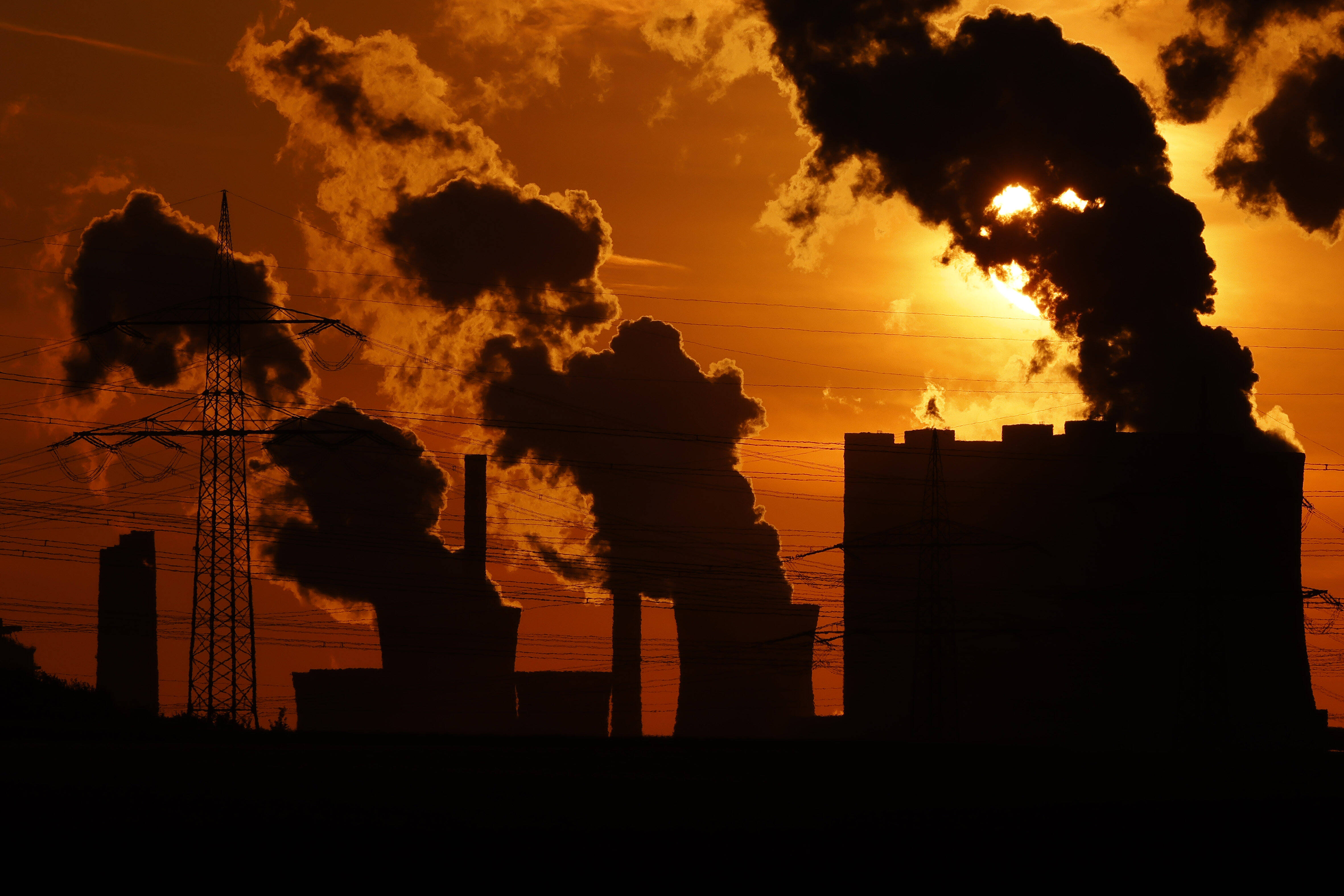 Anschlag auf das deutsche Stromnetz! Ausländische Geheimdienste spionieren deutsche Energienetze aus!