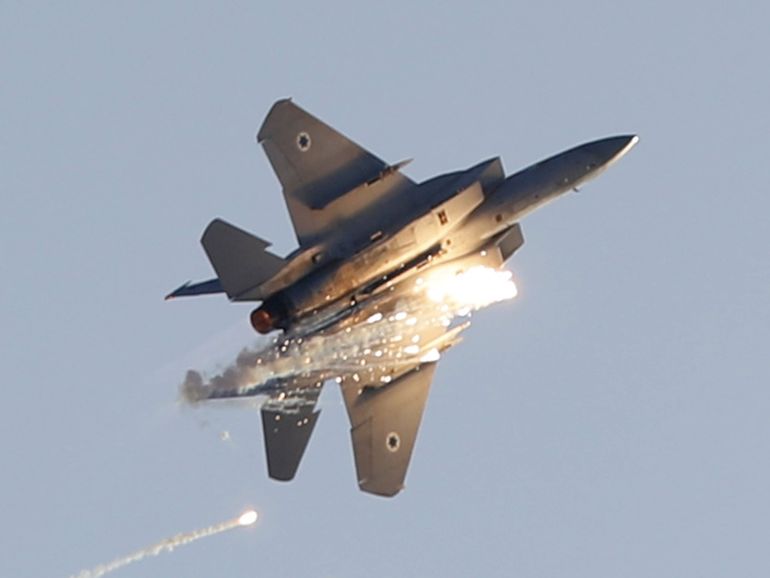 Heftiger Schlag gegen russische Luftwaffe - Ukraine schießt mehrere Bomber und Hubschrauber ab!