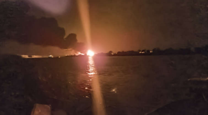 Demütigung für Putin - Panzerfabrik geht in Flammen auf! Wichtige Nachschublinie vernichtet