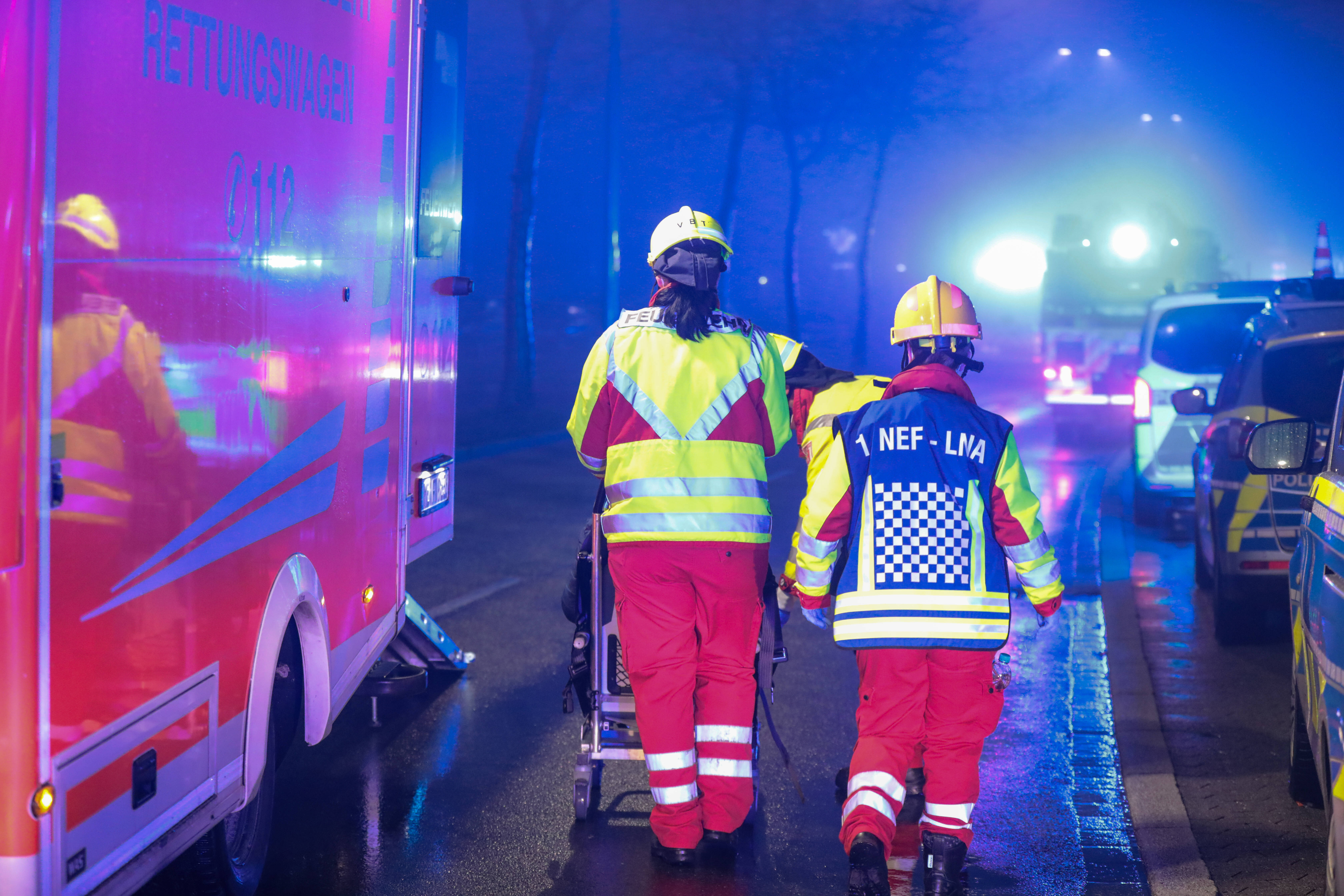 Familienvater stirbt bei Autounfall - Seine Frau und Kinder mussten alles mit ansehen!
