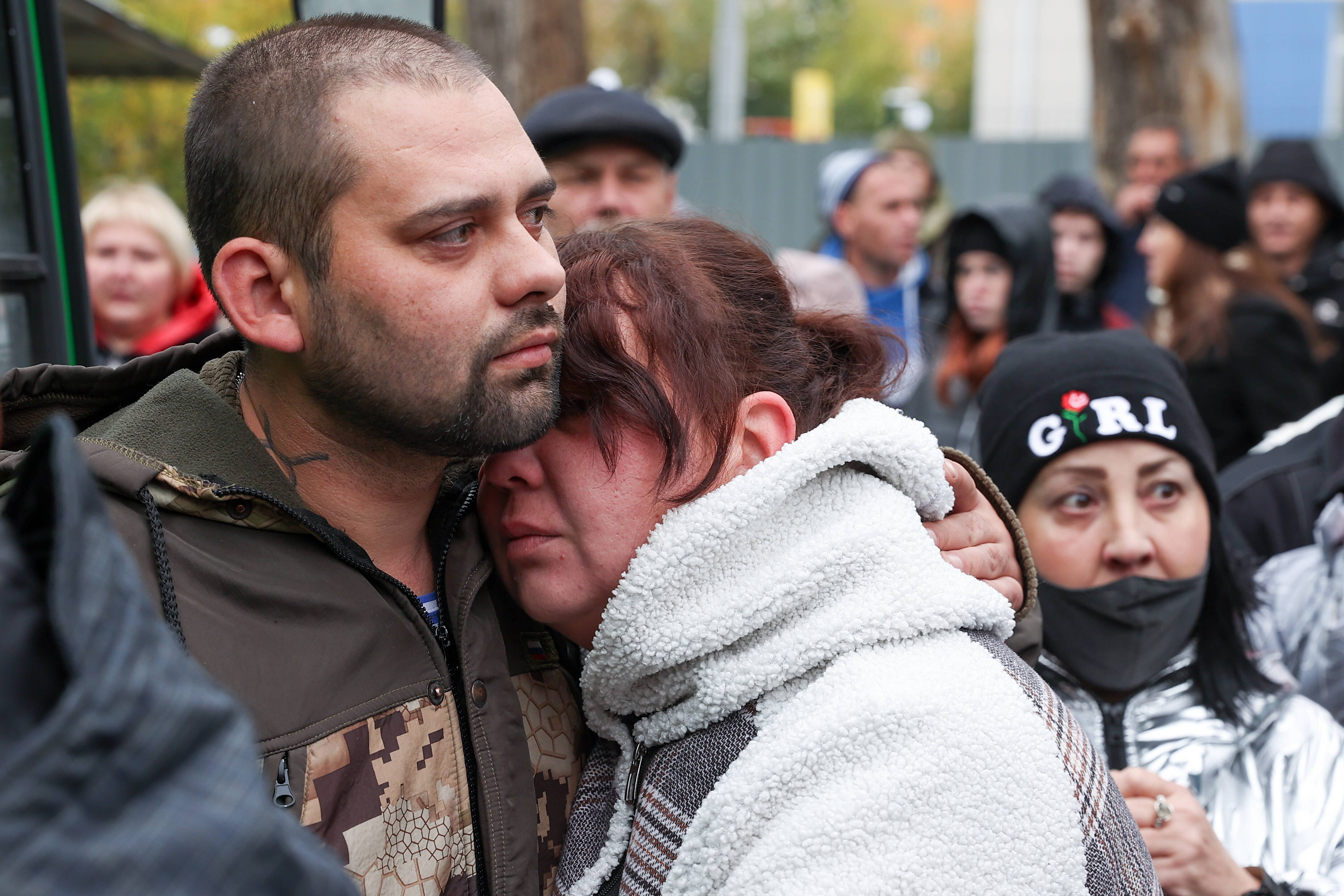 Russen verlassen panisch das Land! Am 1. April sind neue Einberufungsbefehle in der Post!