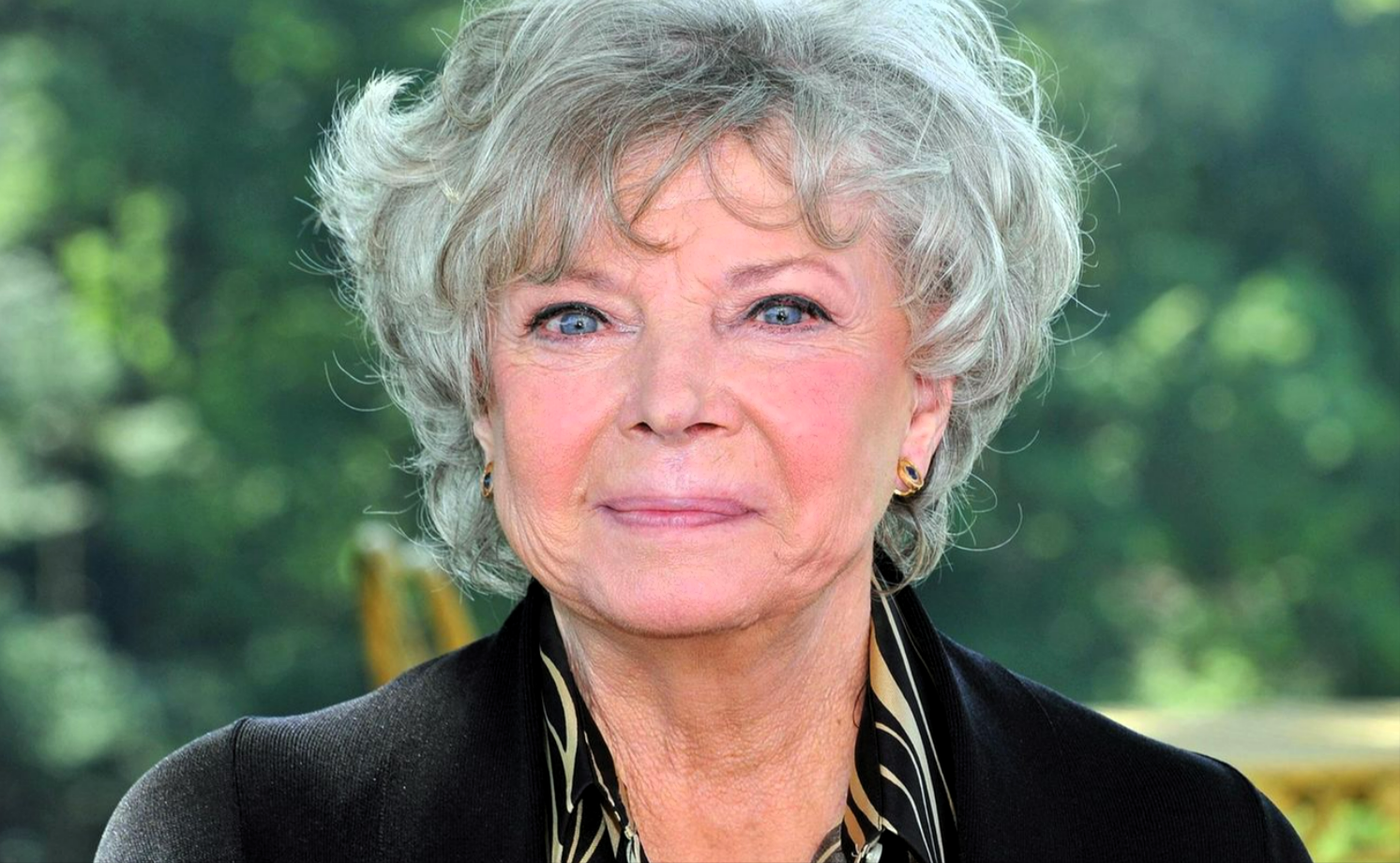 Trauriger Abschied von Leben! Grit Böttcher - Fans in großer Sorge um die Schauspiel-Ikone!