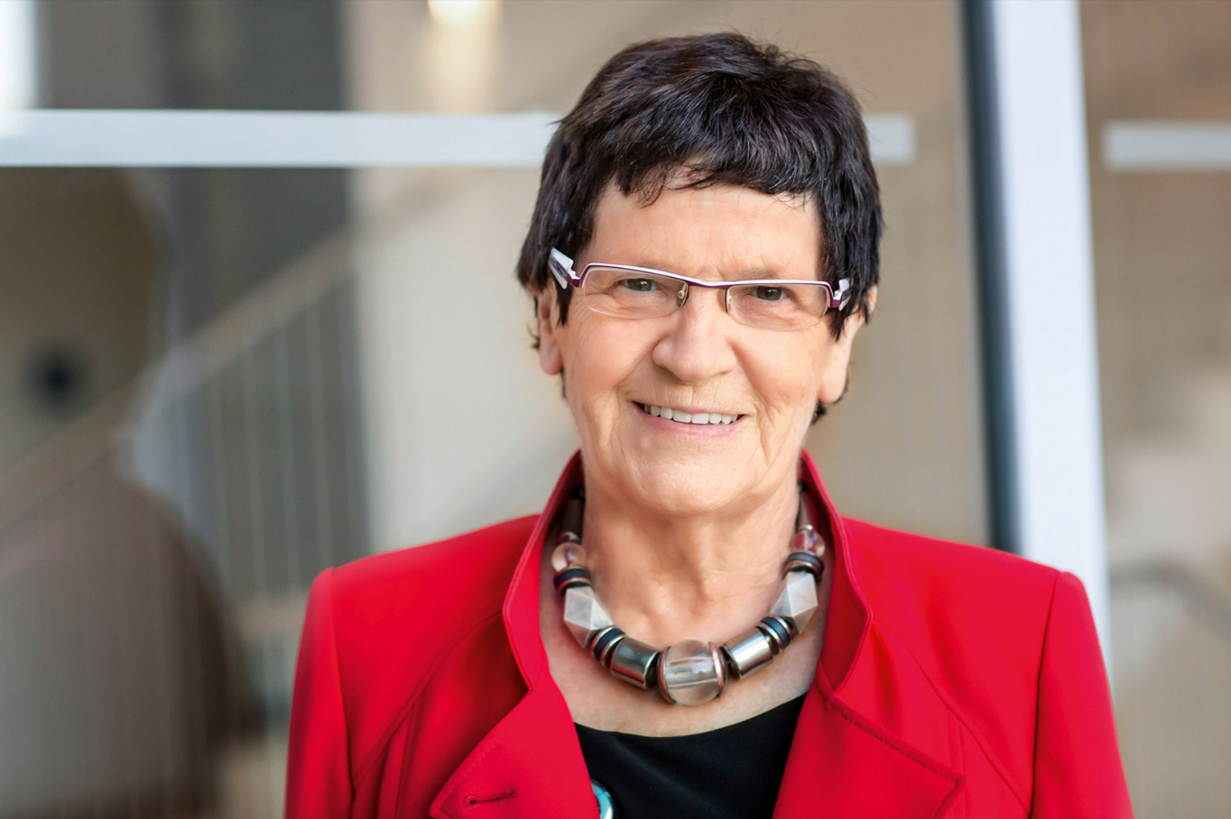 Krebs-Diagnose für deutsche Ministerin! Polit-Legende mit trauriger Diagnose!